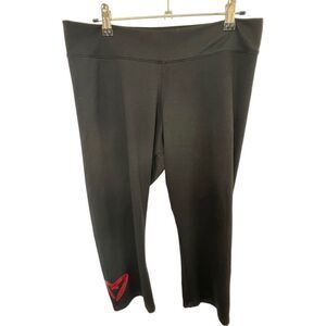 Zumba Cropped Athletic Lightweight Leggings With Heart Red Design